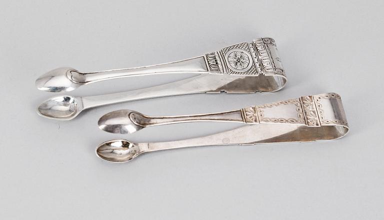 SOCKERTÄNGER, 2 st, silver, bland annat Daniel Lundström, 1783, Stockholm. Vikt 75g.