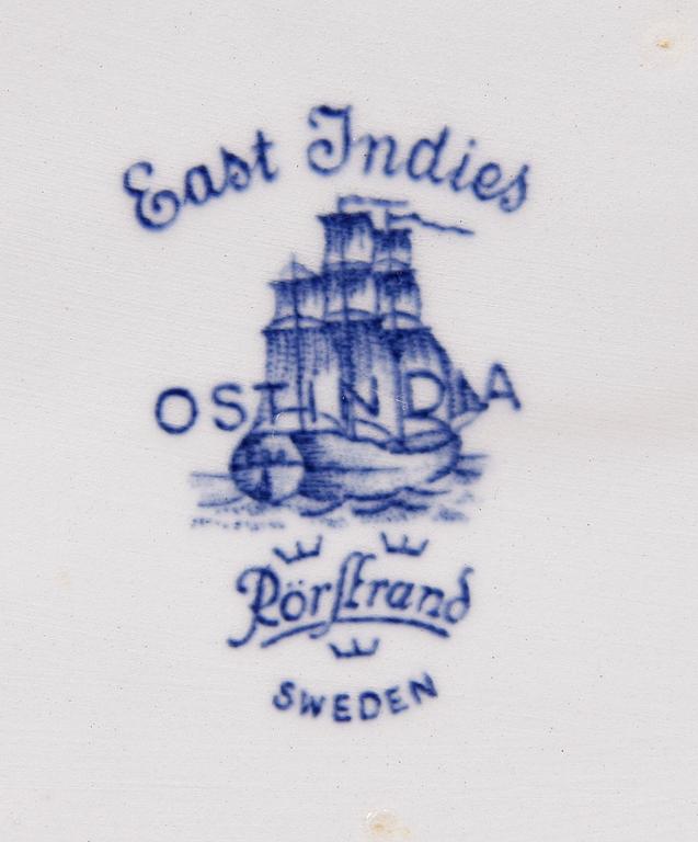 MATSERVIS, 32 delar, fältspat/flintgods, "Ostindia", Rörstrand.