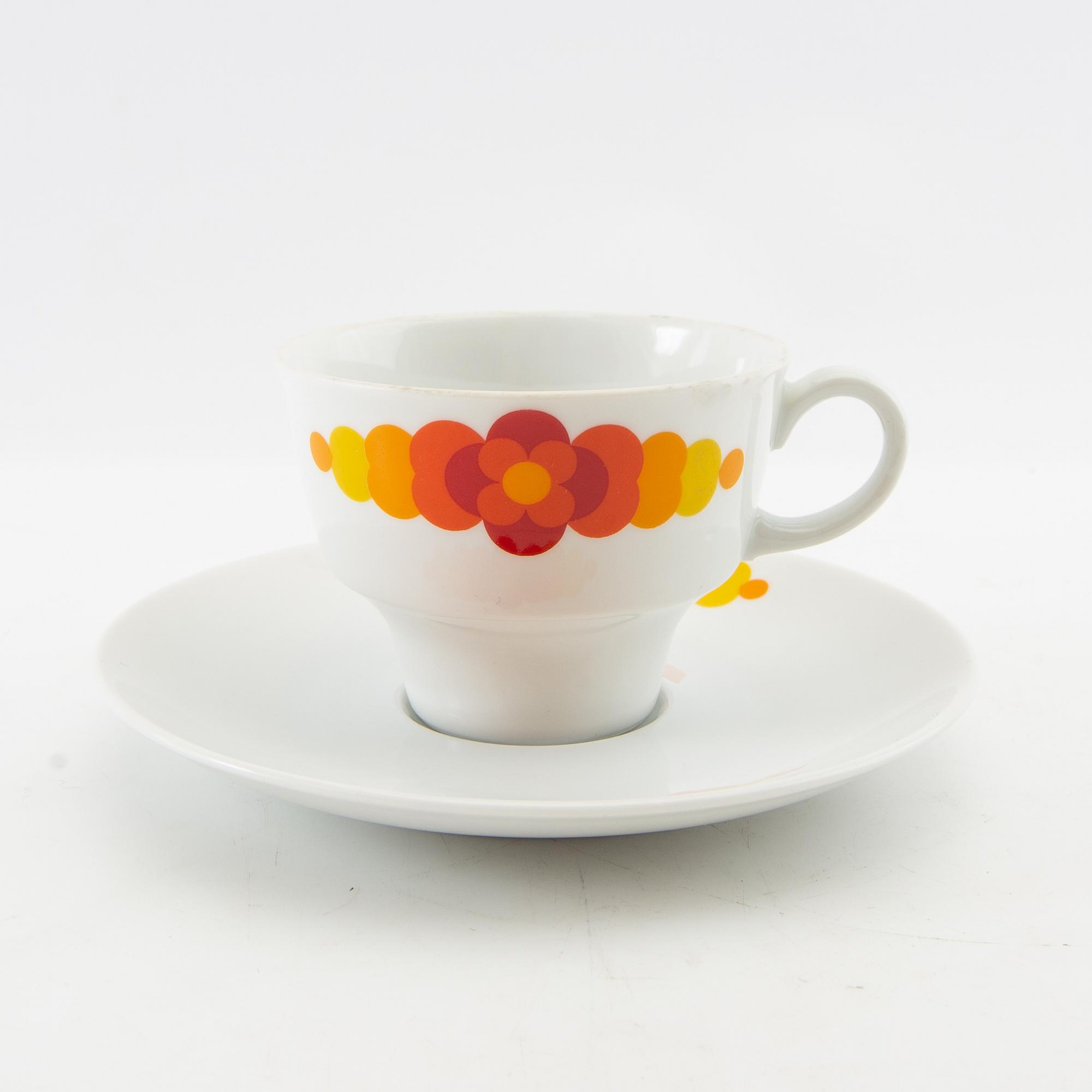 Service 16 pcs Eschenbad Germany second half of the 20th century porcelain.