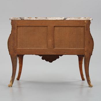 Byrå, Frankrike 1800-talets andra hälft, Louis XV-stil.