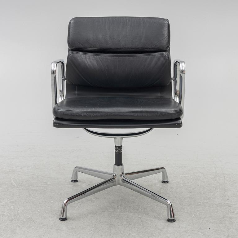 Charles & Ray Eames, an 'EA208 Soft Pad Chair' swivel chair, Vitra, 2010's.