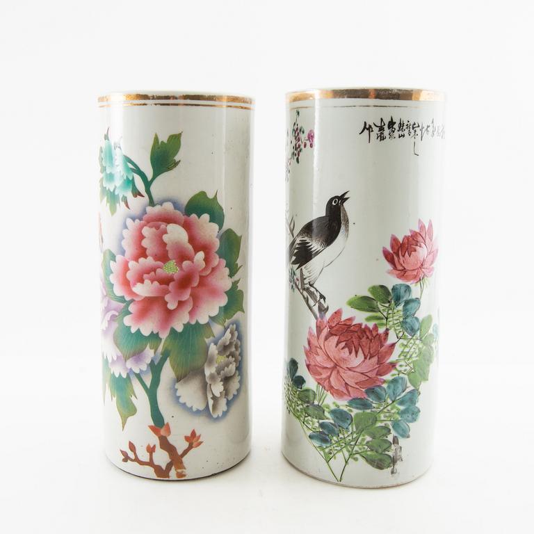 Penselvaser 2 st Kina 1900-tal porslin.