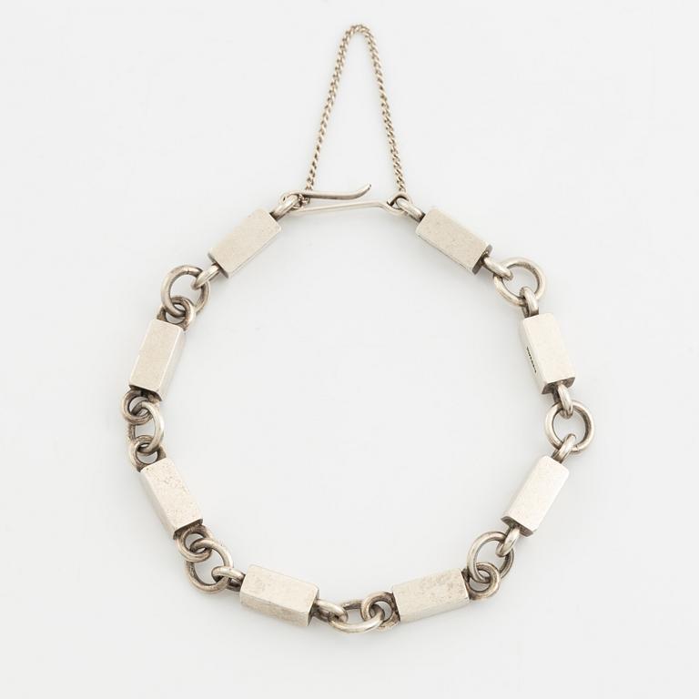 Wiwen Nilsson, silver bracelet.