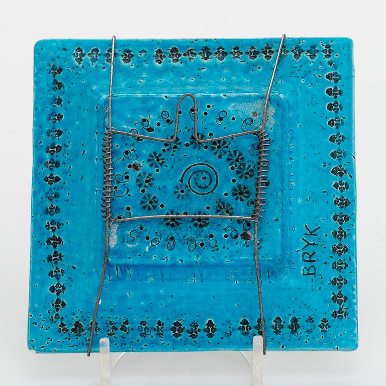 Rut Bryk, reliefi, kivitavaraa, signeerattu BRYK.