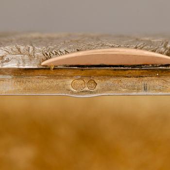 CIGARETTETUI, silver, diamant, svenska importstämplar, 1900-tal. Vikt ca 96  gram.