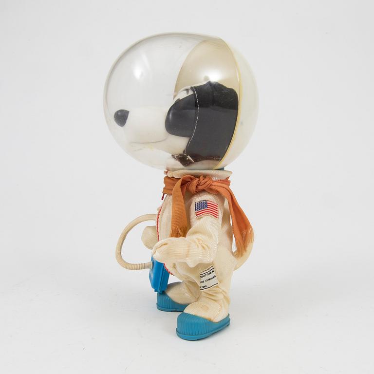 A United feature syndicate Snoopy in space figure, Hong Kong, 1969.