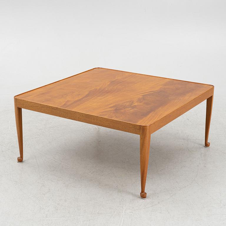 Josef Frank, soffbord, "Diplomat", modell 2073, Firma Svenskt Tenn, 1900-talets andra hälft.