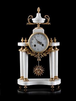 BORDSPENDYL, Louis XVI-stil, sent 1800-tal.