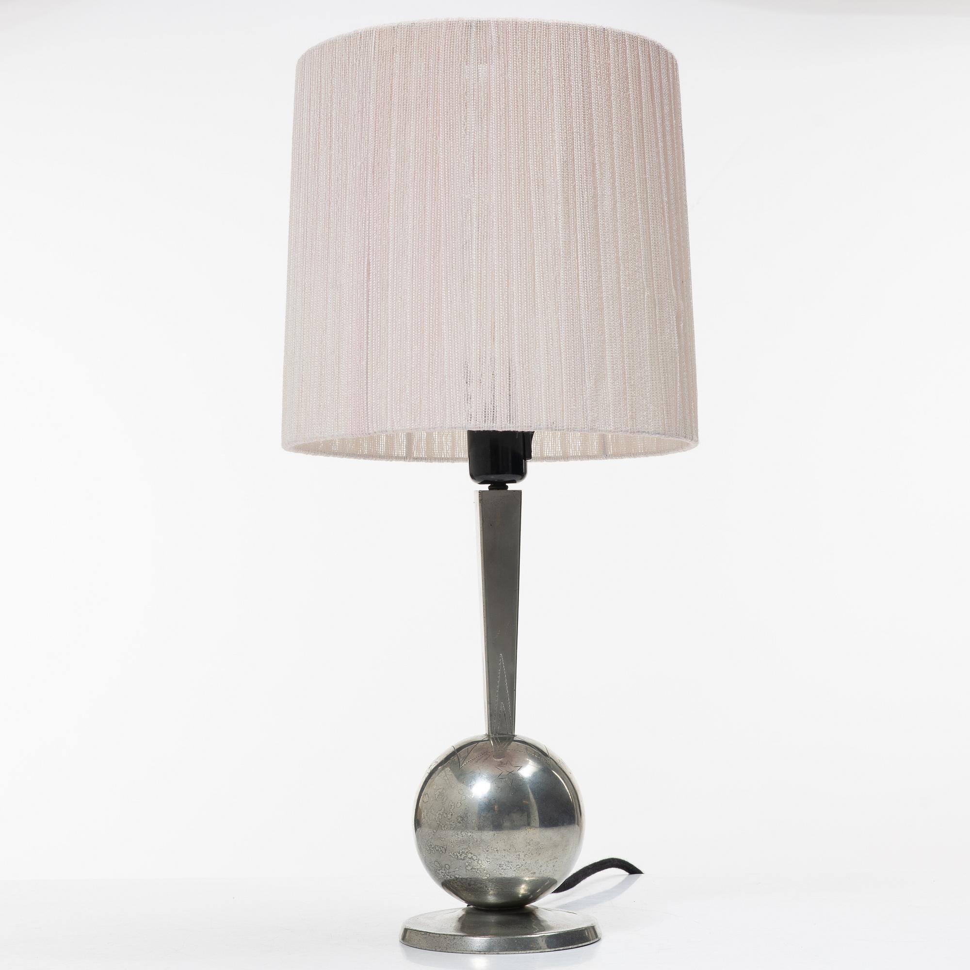 Art Déco, A Swedish pewter table lamp, K.E. & Co, Eskilstuna 1932.