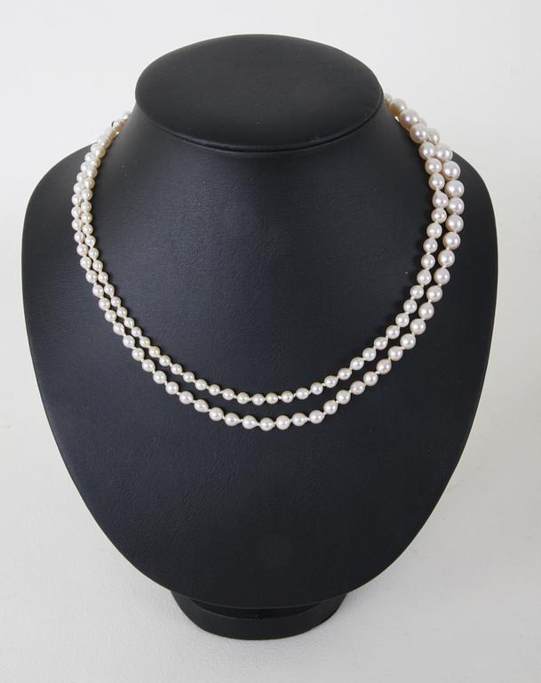 PÄRLCOLLIER, silverspänne.