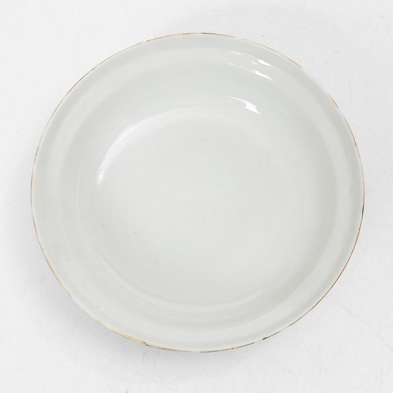 Skål med lock, porslin. Kina, sen Qingdynasti/1900-tal.