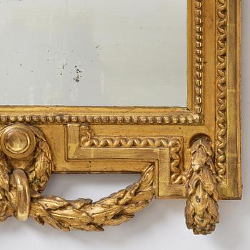 A Gustavian mirror.