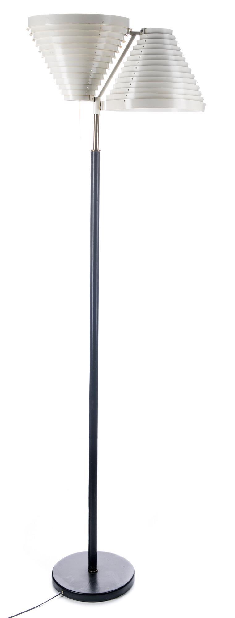 ALVAR AALTO, FLOOR LAMP, A 810. Alvar Aalto, stamped Valaistustyö.