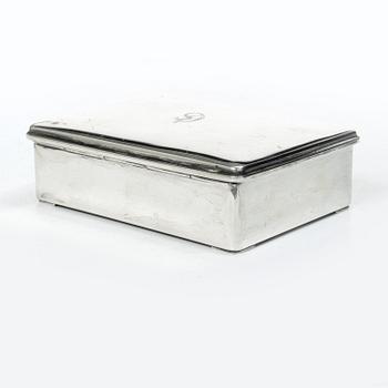C.G. Hallberg, Tobaksskrin, silver, Stockholm 1954.