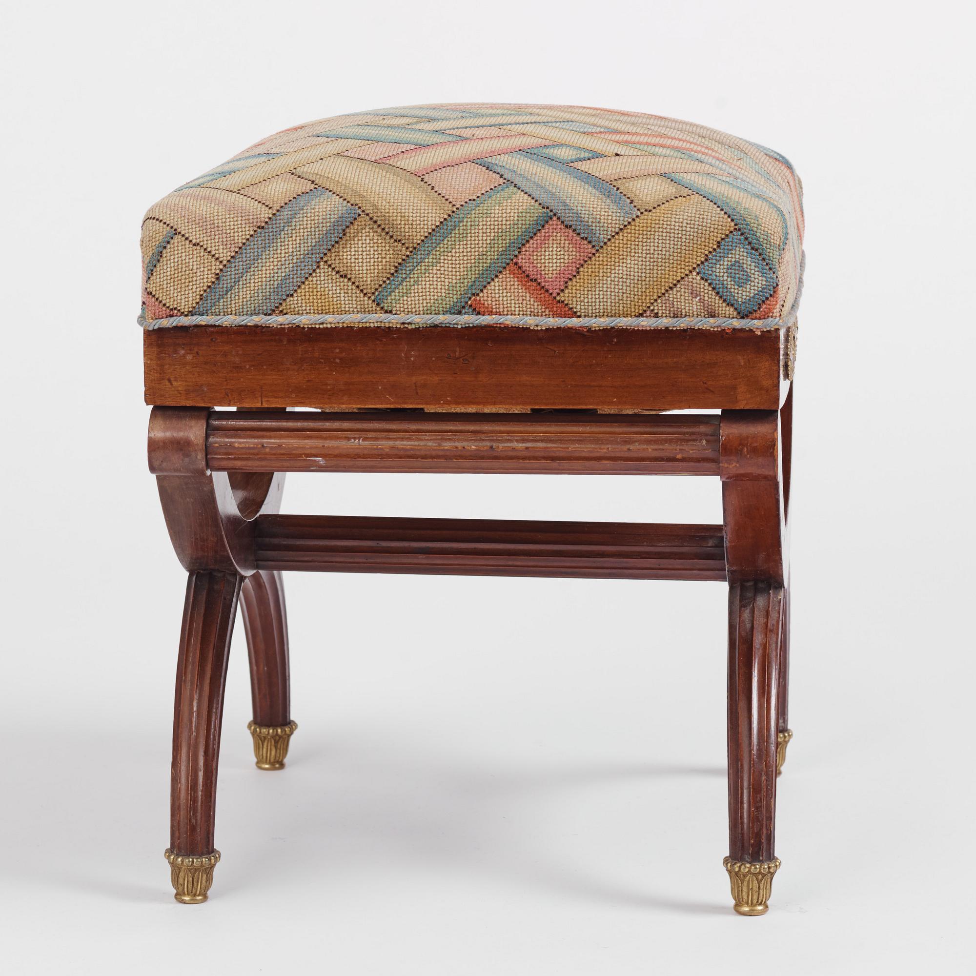 Taburett, Frankrike, sent 1800-tal, Empirestil.