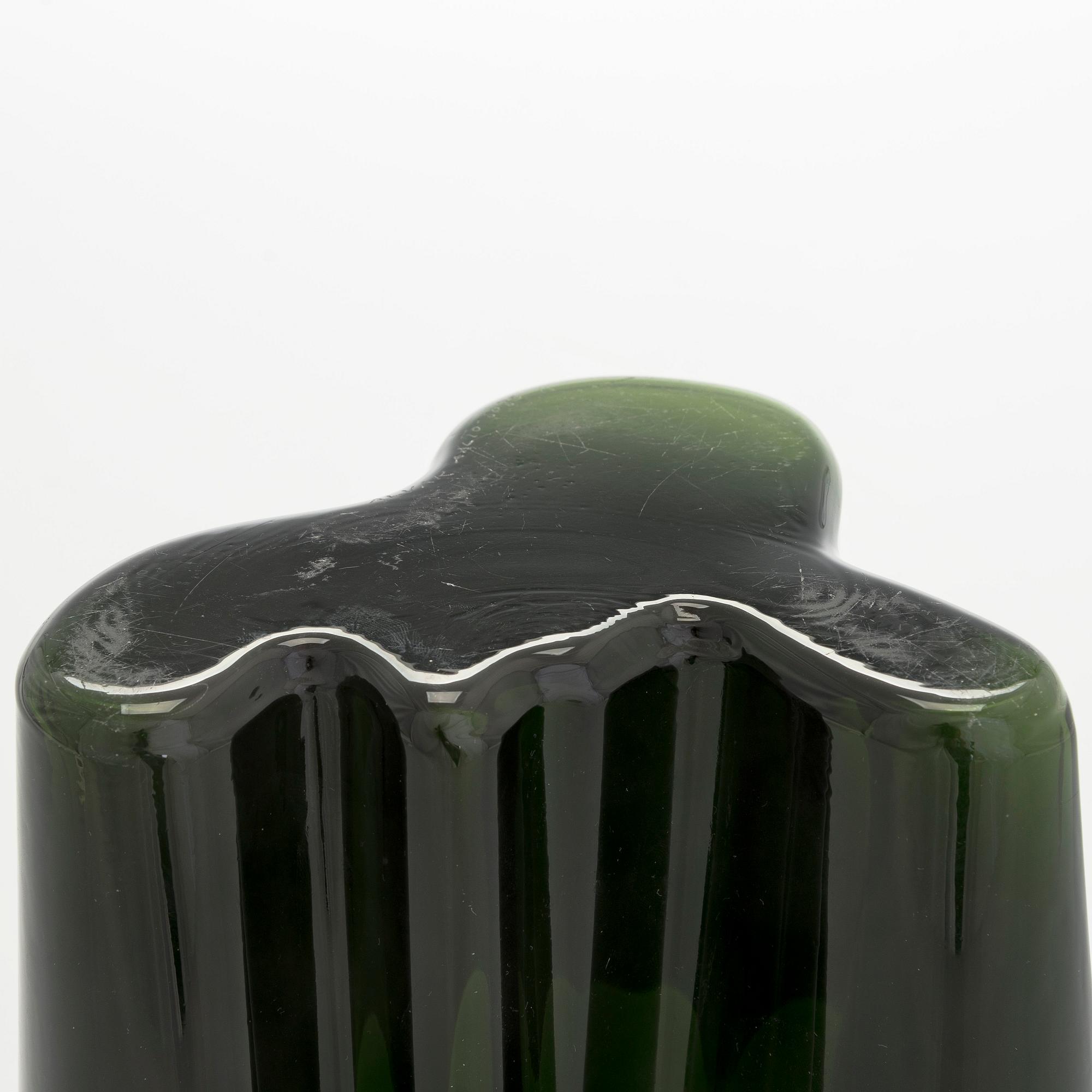 Alvar Aalto, vas, "3030", signerad Alvar Aalto -3030.
