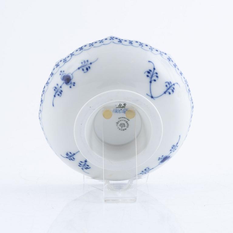 Dinner service, porcelain, 50 pieces, "Musselmalet", Royal Copenhagen, Denmark.