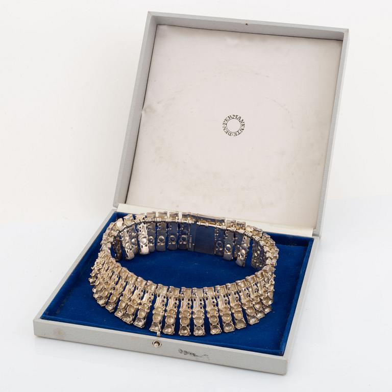 A Juhls silver necklace.