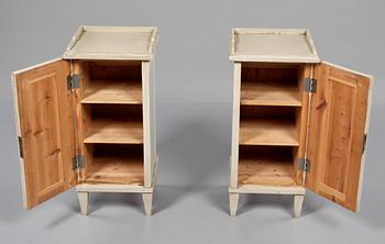 POTTSKÅP, 2 st, sent 1800-tal.