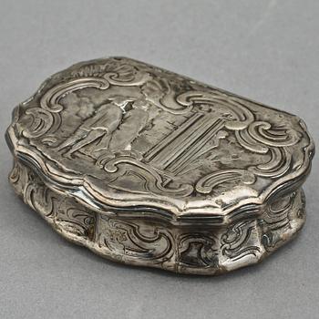 DOSA, silver, 1800-talets andra hälft. Vikt 98 g.