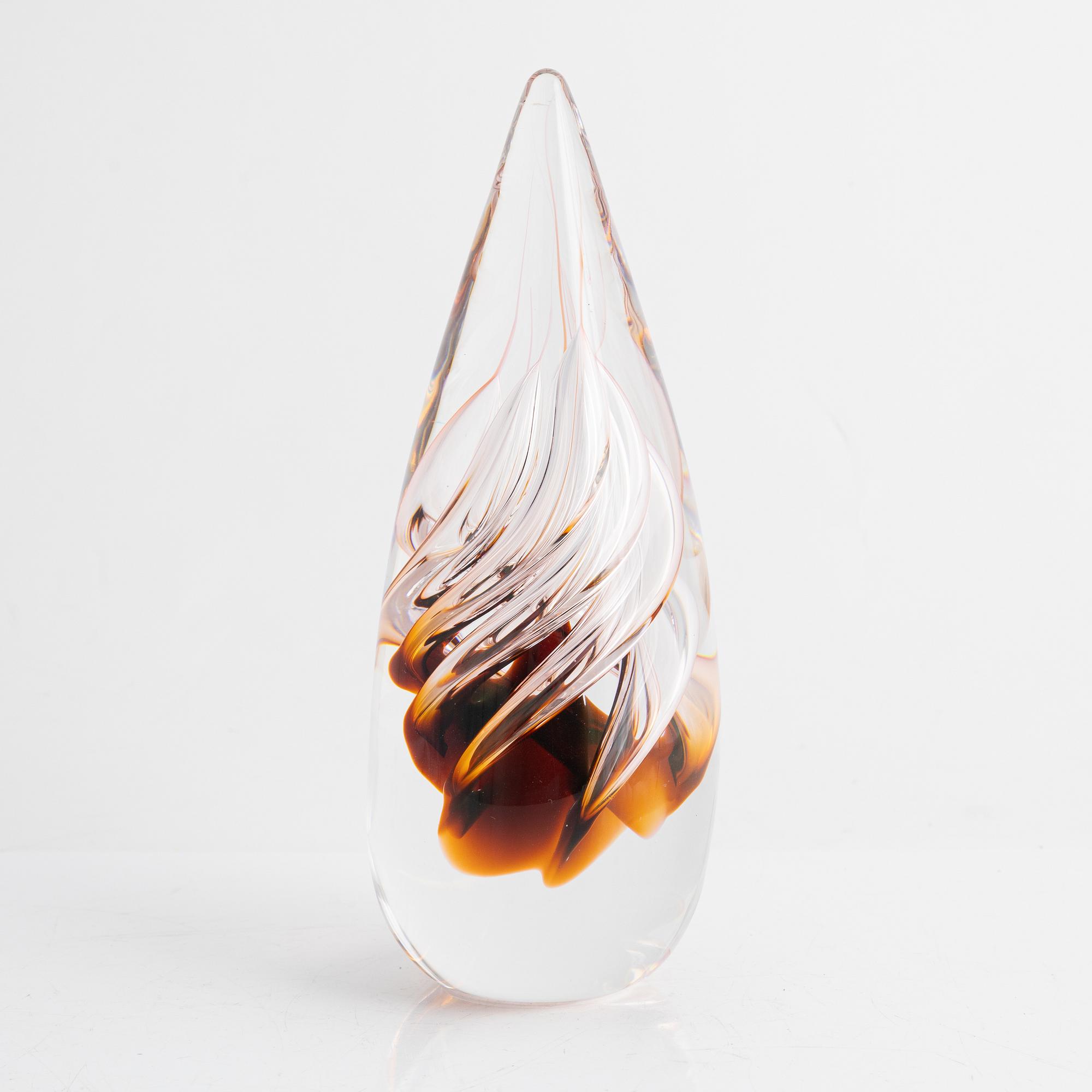 A glass object by Hanne Dreutler and Arthur Zirnsack for Studio Åhus, signed and dated 1987.