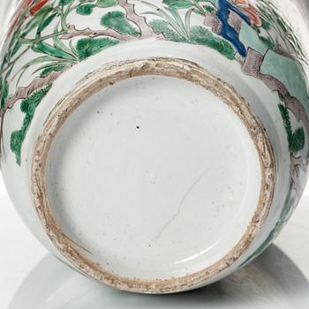 A famille verte vase, Qing dynasty, Kangxi (1662-1722).