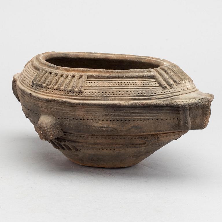 An African Benin earthenware bowl 20th century or older.
