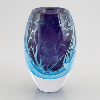 Micke Johansson, a unique 'double ariel' glass vase, Örsjö 2017.