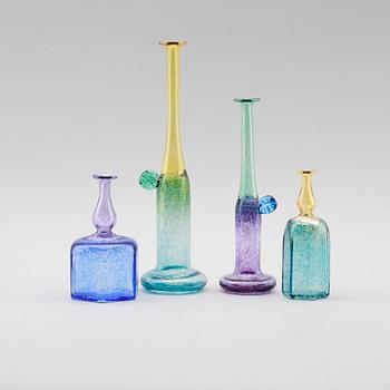 FLASKOR, 4 st, glas, Bertil Vallien, Kosta.