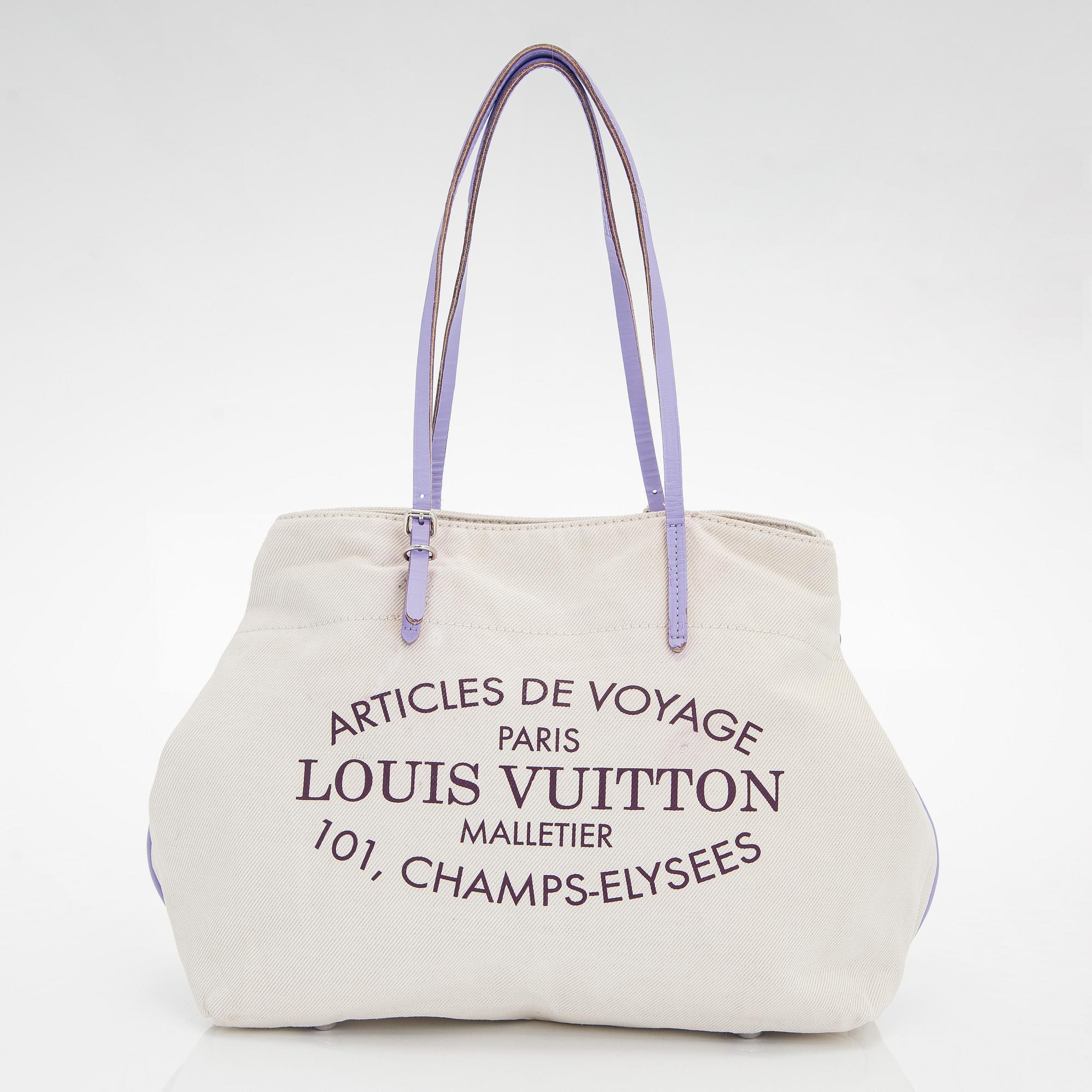 Louis Vuitton, a 'Cotton Canvas Articles De Voyage Cabas GM' bag.