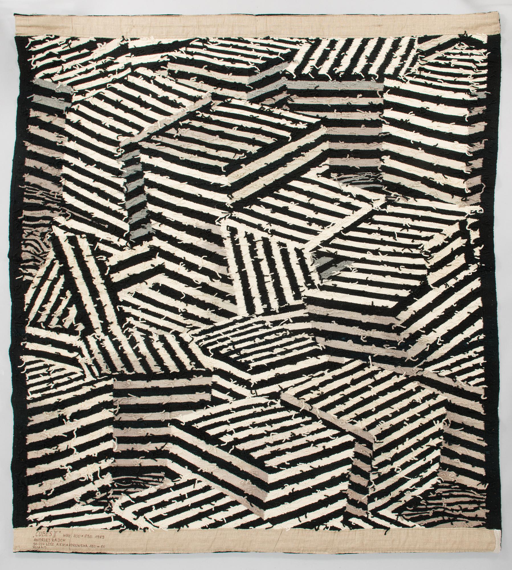 Andrzej Rajch, väggtextil, "Cubes II". 1989. Ca 230x200 cm.