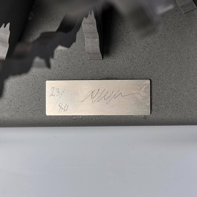 Arman (Armand Pierre Fernandez), "Vénus de Milo".