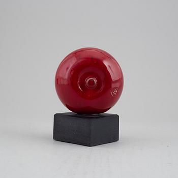 Alf Ekberg, a stoneware sculpture of an apple, Ateljé Källna, Klippan.