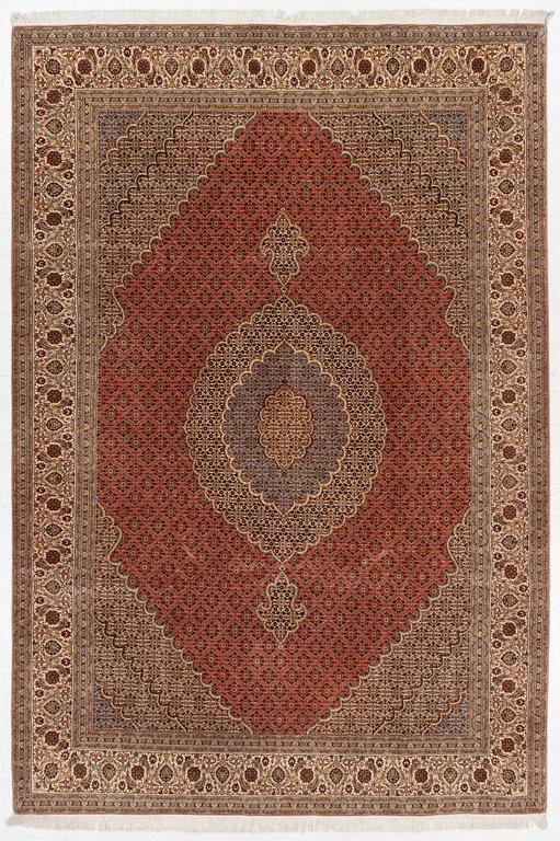 Carpet, Tabriz, approx. 300 x 205 cm.