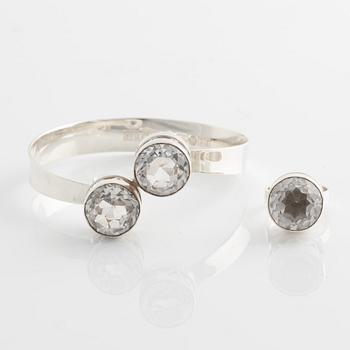 Alton, armring och ring, silver och fasettslipad bergkristall.