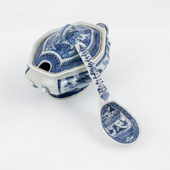 Matservis, 30 delar, porslin, Kina, Jiaqing (1796-1820).