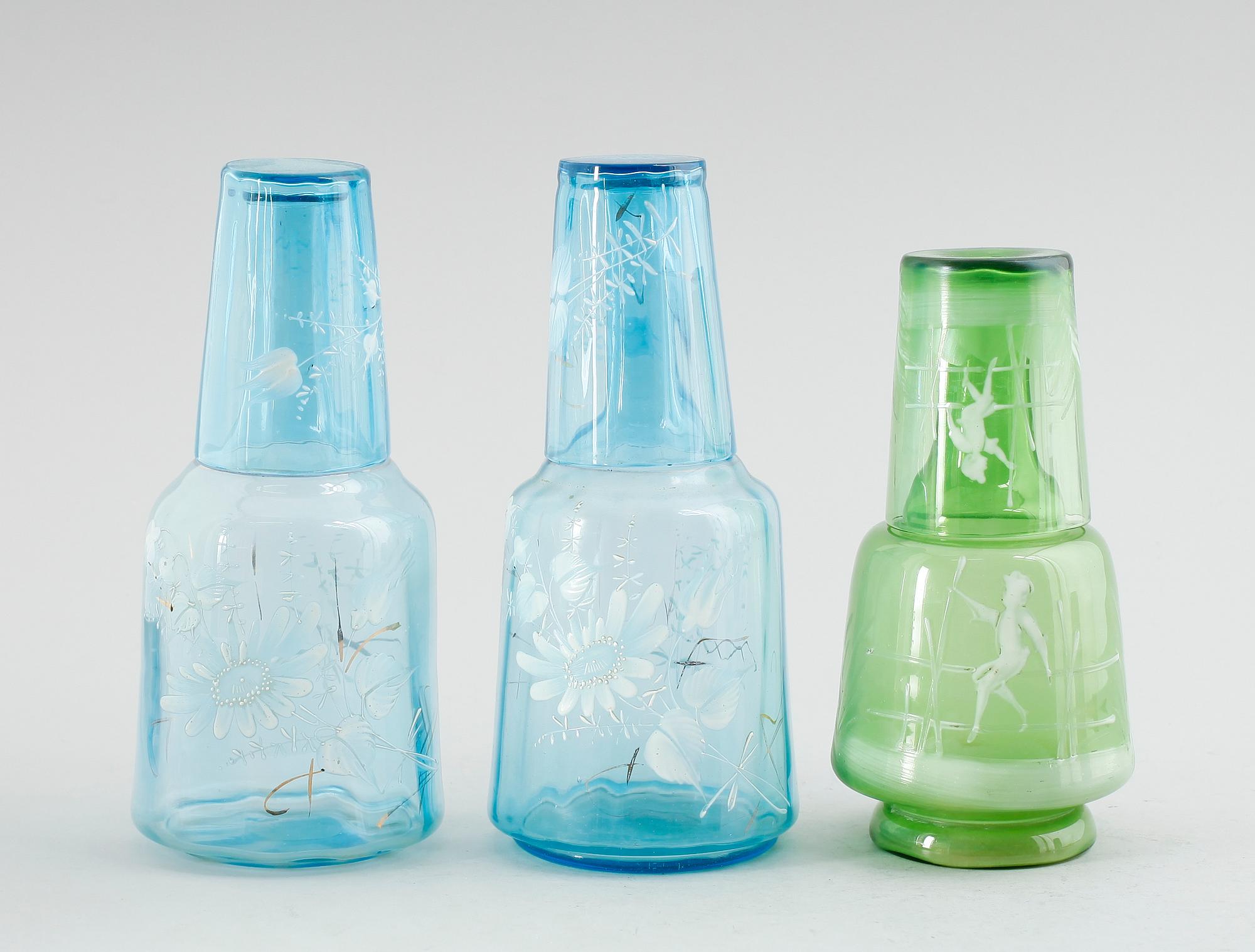 VATTENKARAFFER, 3 st, glas, sekelskiftet 1900.
