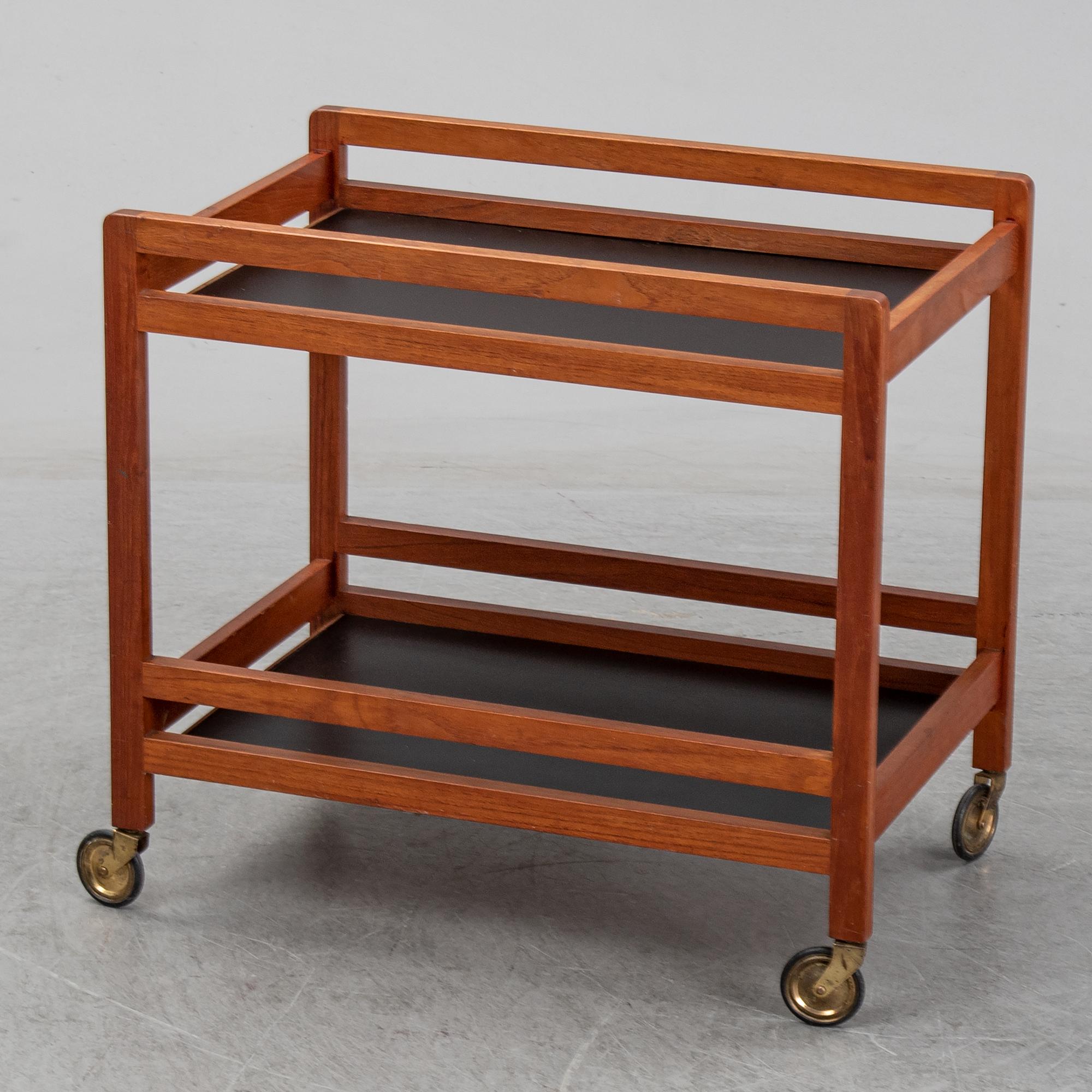 BØRGE MOGENSEN, a model 5370 teak serving trolley.