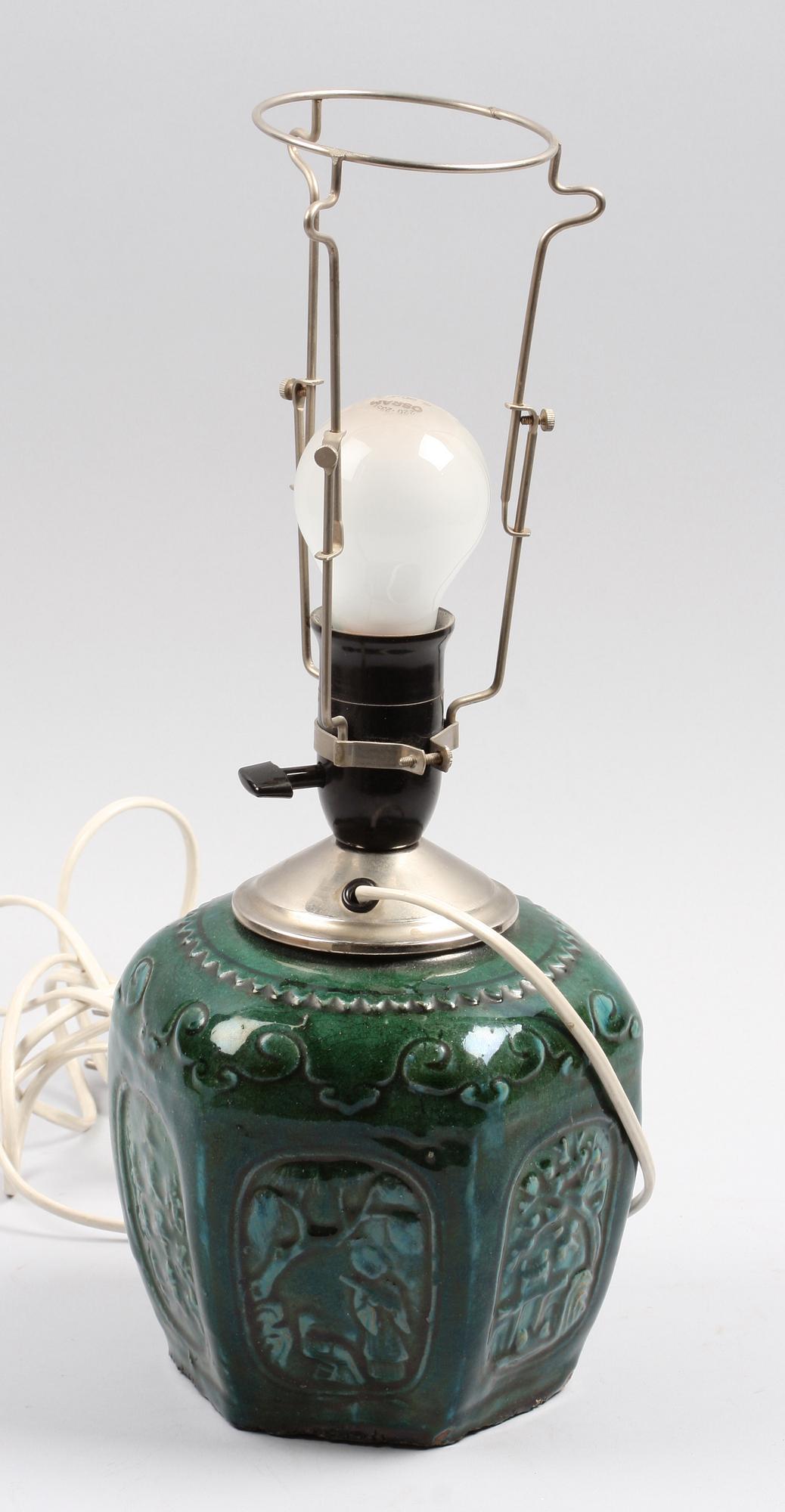 BORDSARMATUR, keramik, Kina.