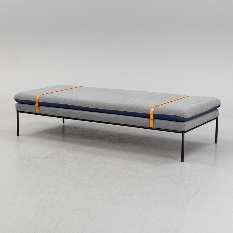 Ferm Living, dagbädd, "Turn".