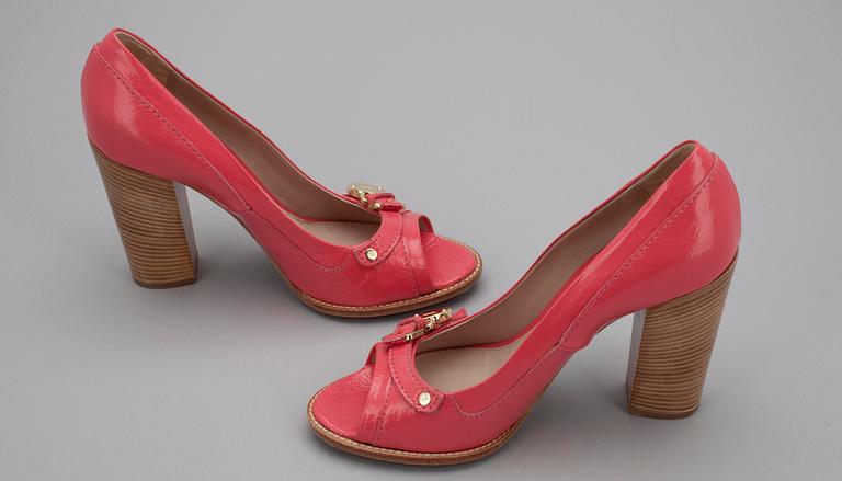 SKOR, peeptoe, Mulberry.