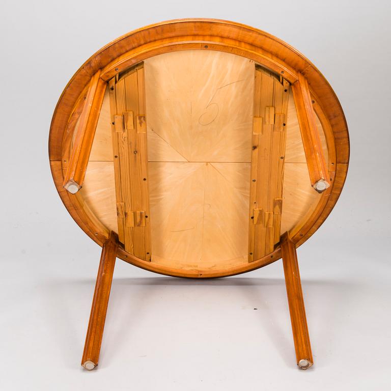A 1940s-50s Dining Table.