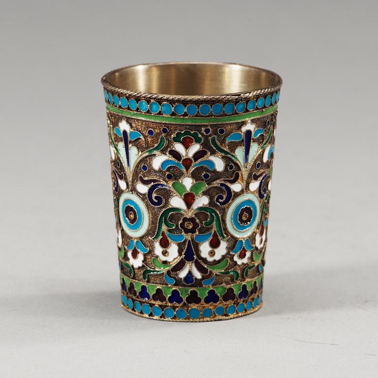 A Russian 20th century silver-gilt and enameld vodka beaker, porbably Gustav Klingert, Moscow 1908-1917.