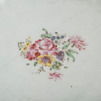 SKÅLAR, 1 par, porslin, Kina, Qianlong 1736-1795.