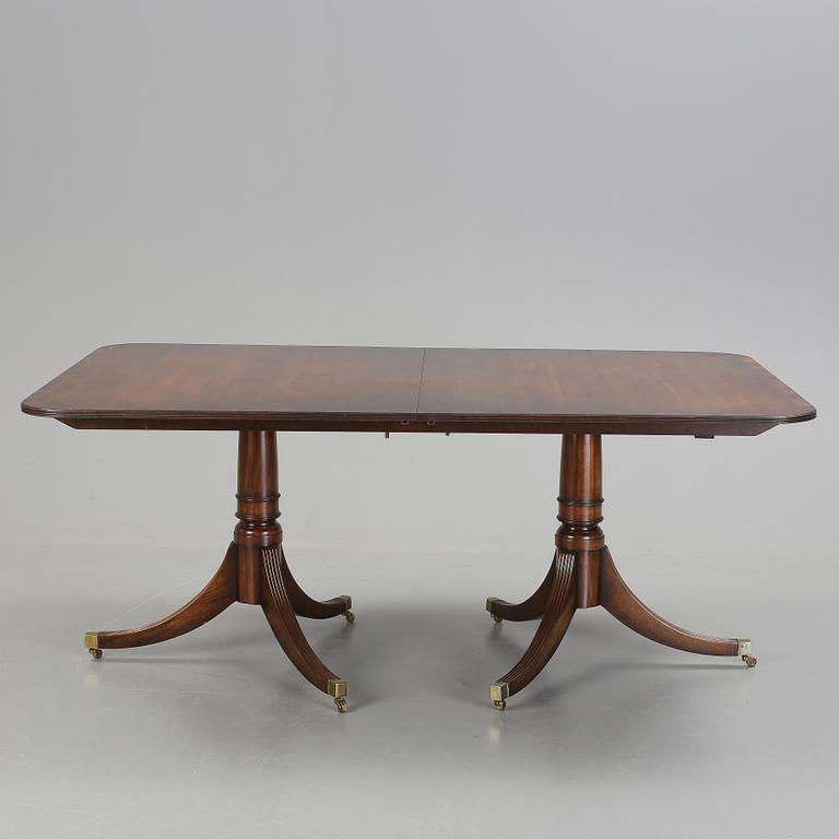 MATSALSBORD, Engelsk stil, 1900-talets andra hälft.