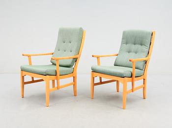 FÅTÖLJER, ett par, "Ulfåsa", Carl Malmsten, 1900-talets andra hälft.