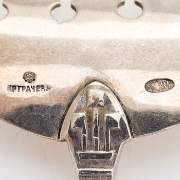 Soppslev, kaviarsked och gaffel, bl.a. Grachev, S:t Petersburg 1860 - tidigt 1900-tal.