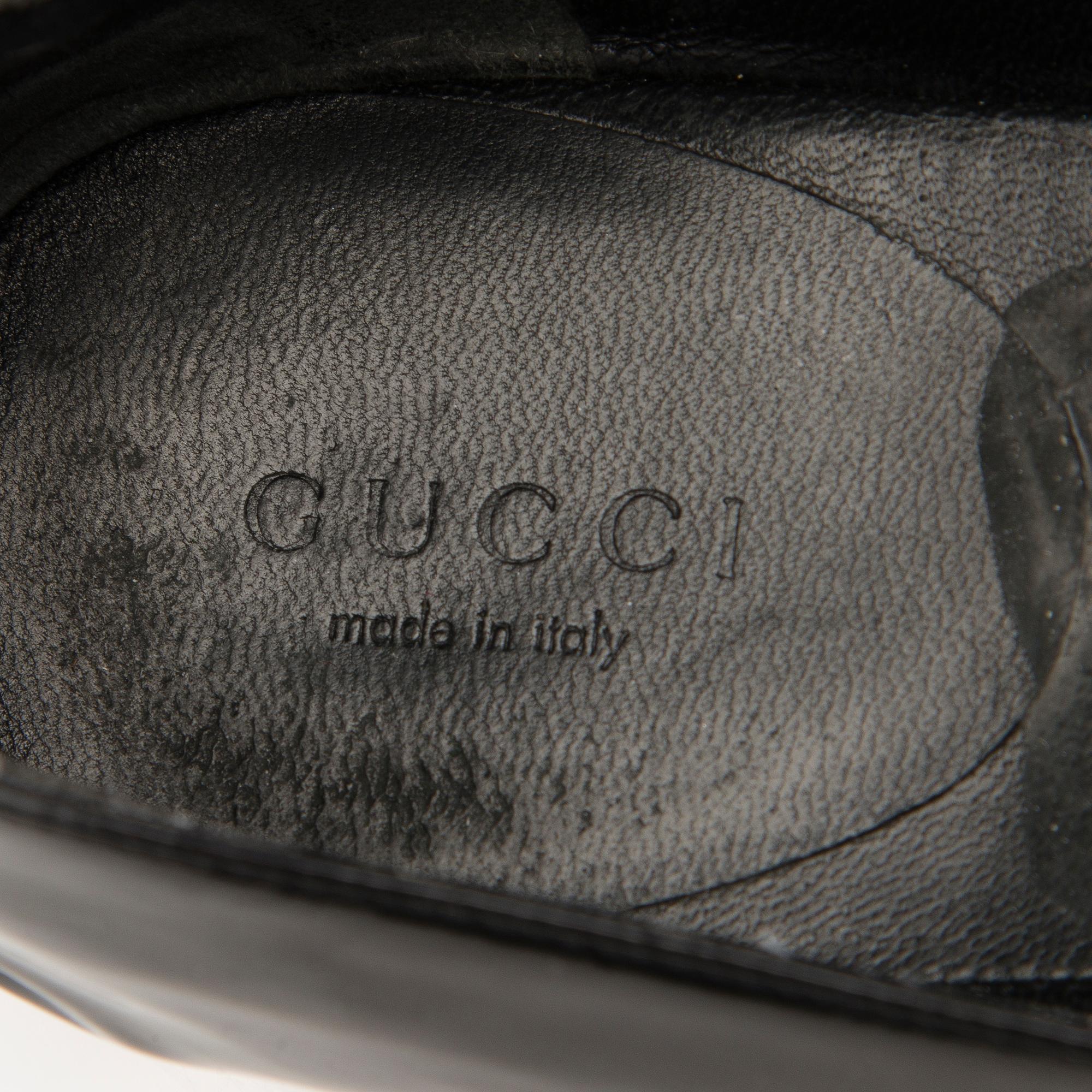 A Pair of Black Leather Ballerinas, size 40.