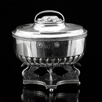 SOCKERSKRIN, silver, empire, Johan Fredrik Björnstedt, Stockholm 1820. Vikt ca 830 gram.