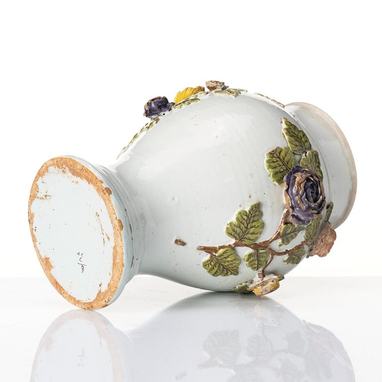 A German faience jar, Hannoversch Münden, 18th Century.